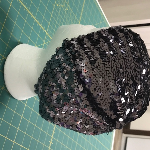 Oooo! Vintage 70’s to petite beret!! - Picture 2 of 3